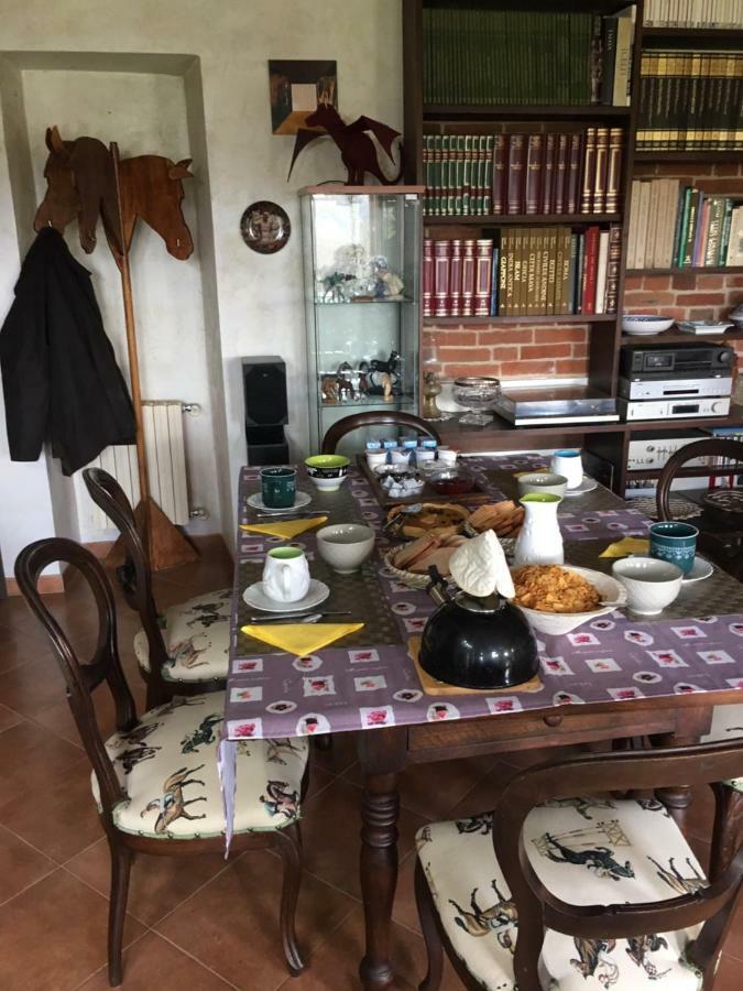 B&B Cascina Dei Levrieri Capriglio Екстериор снимка